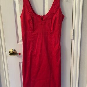 VENUS Red Sleeveless Midi Sheath Dress